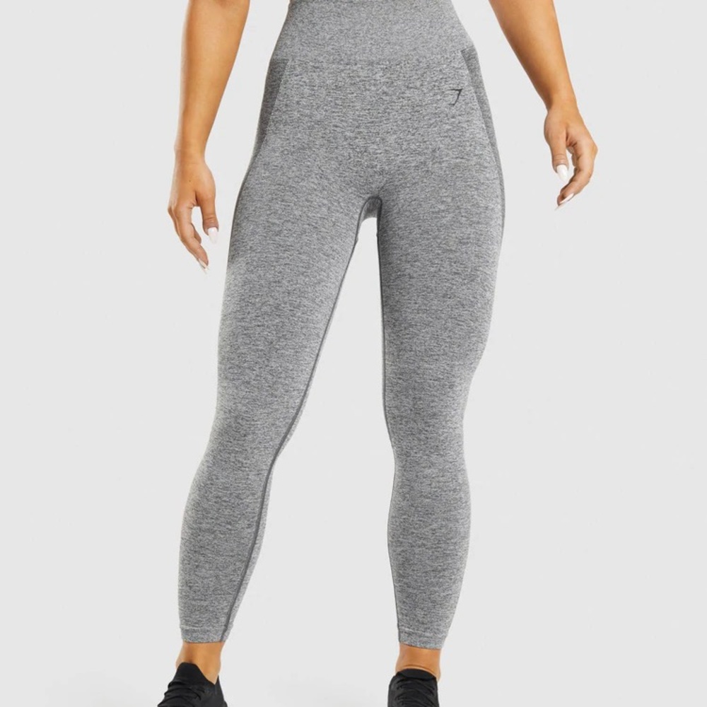 NWOT Gymshark Seamless & Shaping Gray  Leggings, size M